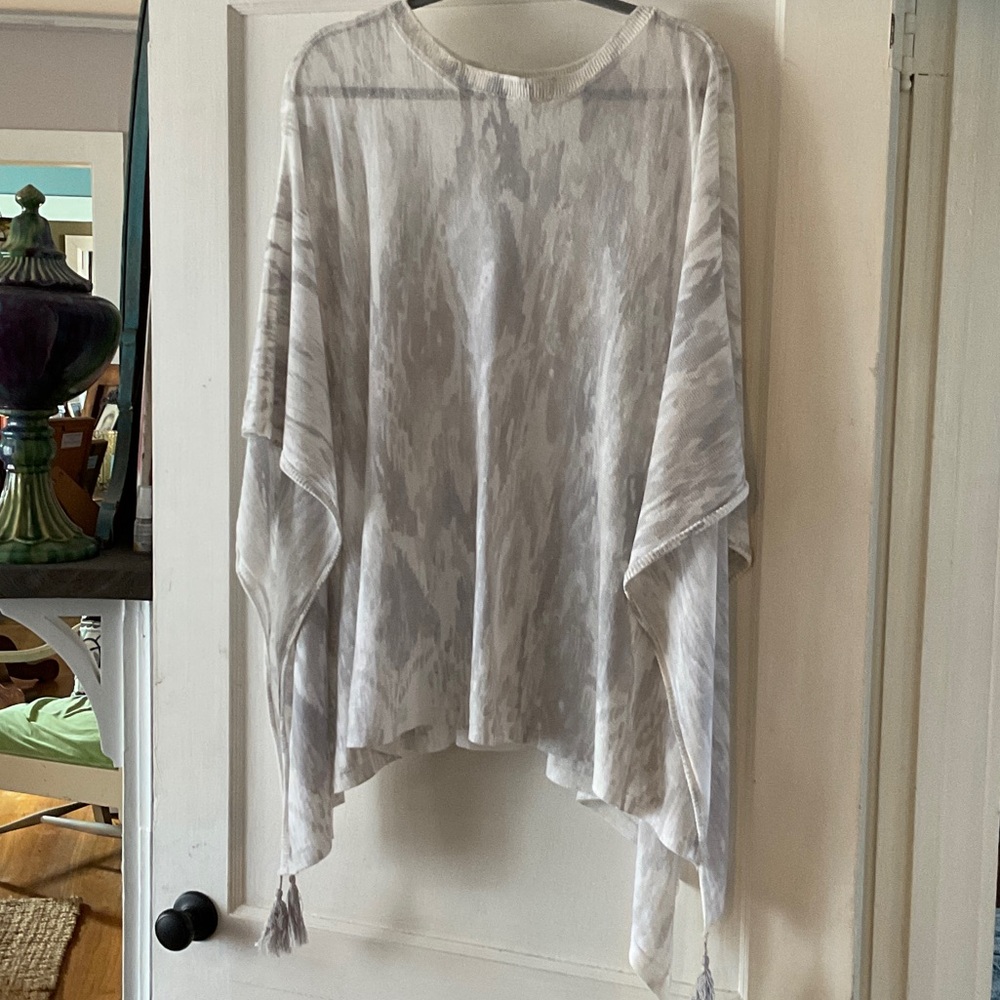 PURE JILL Lightweight Linen/Cotton Gray Patterned Poncho Blouse